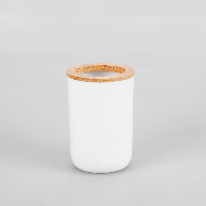 Vaso blanco con detalle de bambú